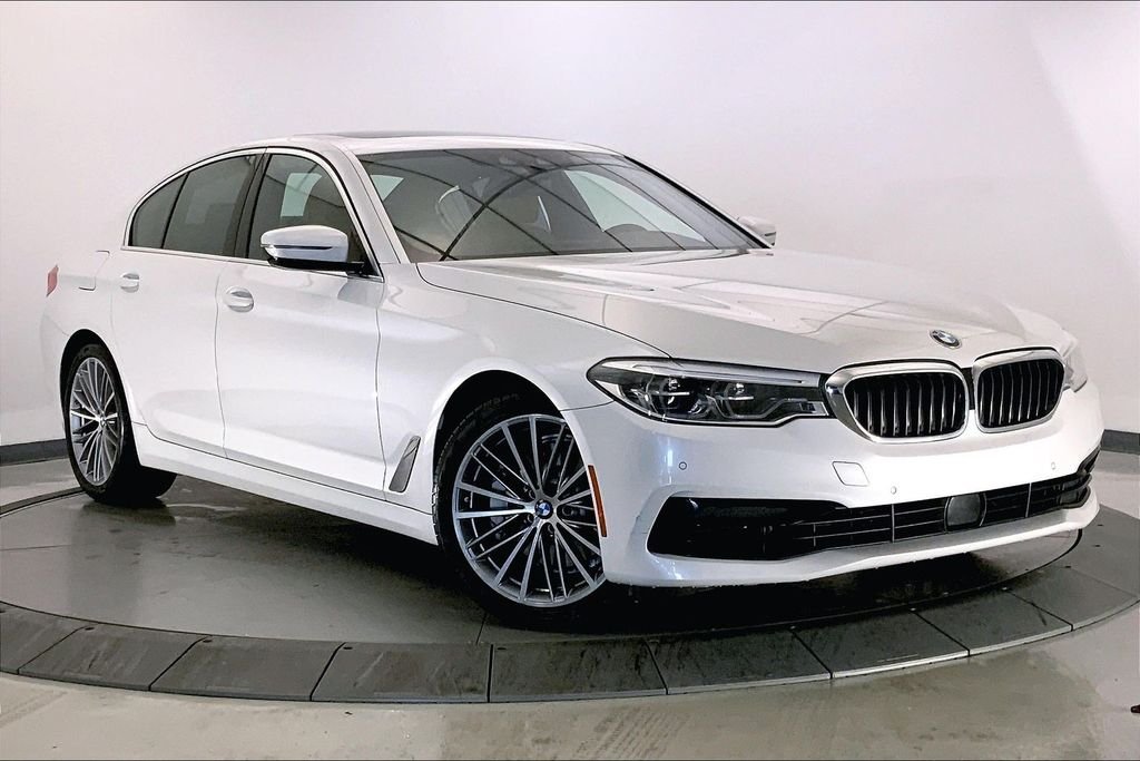 Used 2019 Mineral White Metallic BMW  image 32