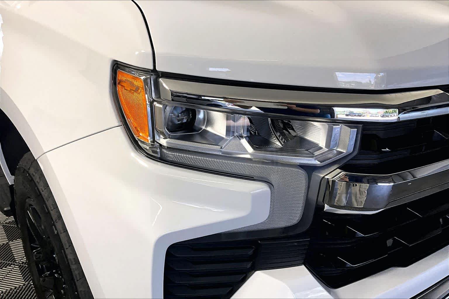 2025 Chevrolet Silverado 1500 LT - Photo 27