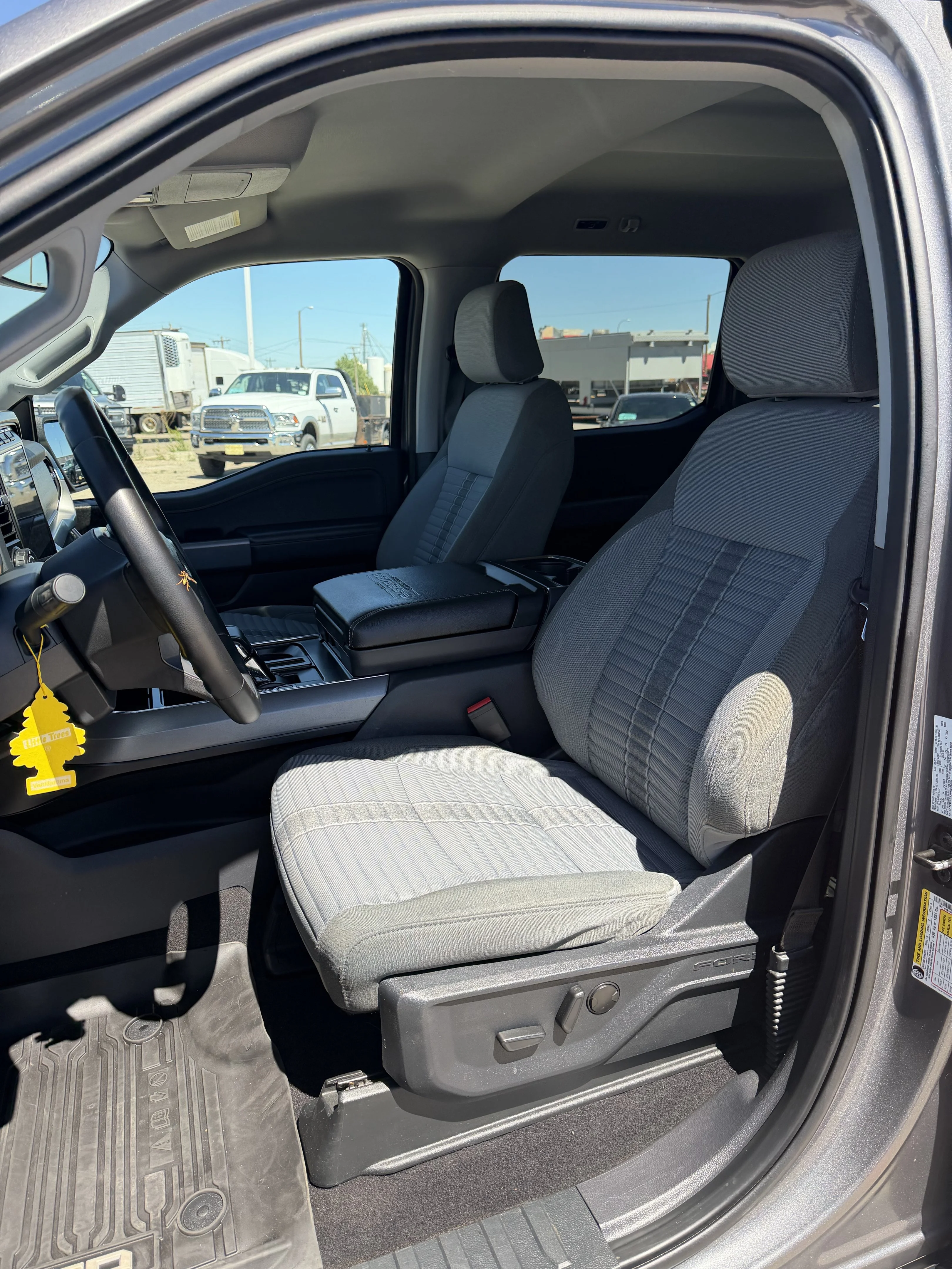 Used 2023 Red Ford XLT image 9