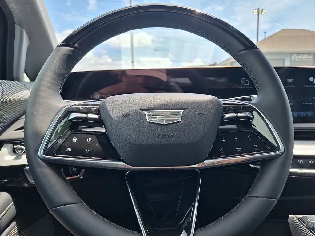 2026 Cadillac OPTIQ Luxury - Photo 30