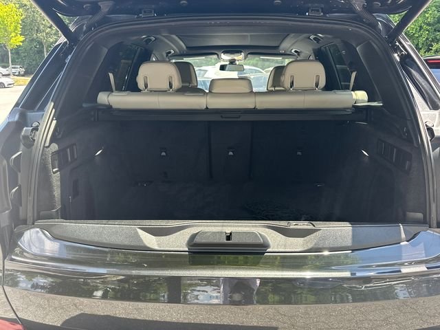 Used 2021 Gray BMW xDrive40i image 18