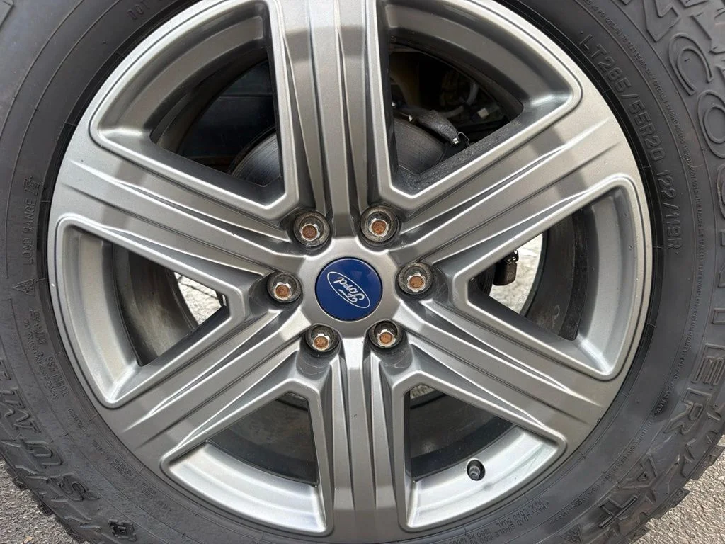 Used 2020 White Ford Lariat image 55