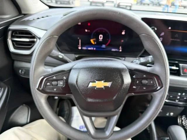 Used 2026 Sterling Gray Metallic Chevrolet LT image 29