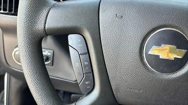 Used 2025 White Chevrolet Work Van image 22