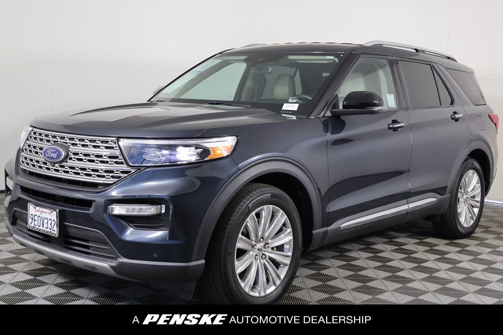 2023 Ford Explorer Limited HEV's photo