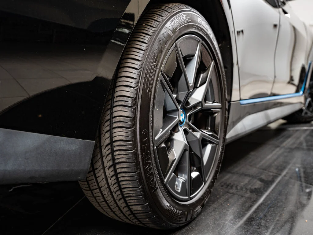 Used 2023 Jet Black BMW eDrive35 image 51
