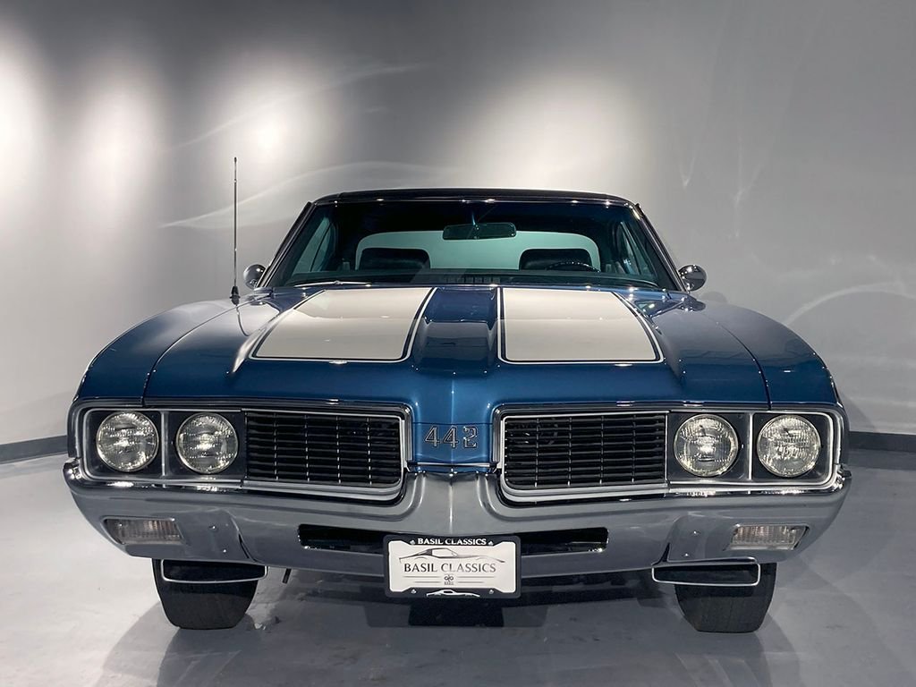Used 1969  Oldsmobile  image 3