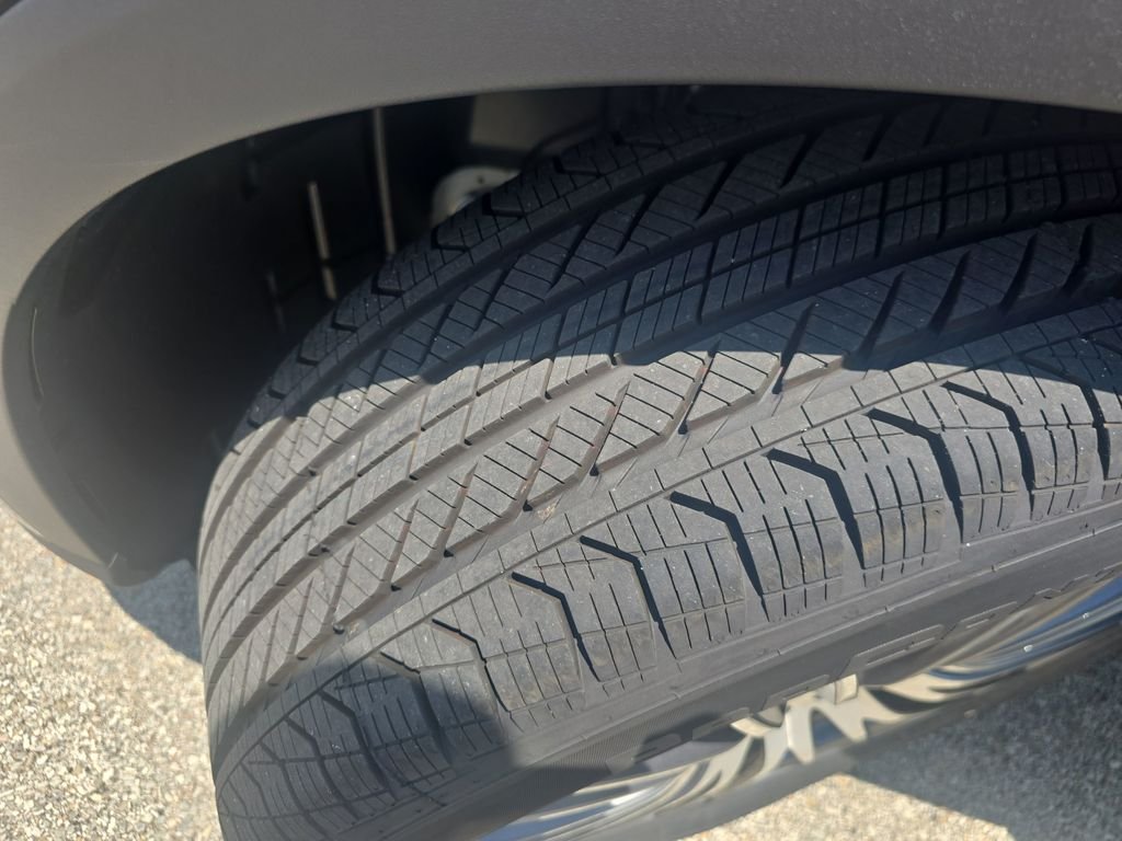 New 2026 Black Mercedes-Benz GLC 300 image 28