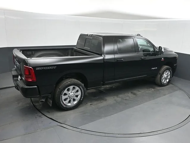 New 2026 Diamond Black Crystal Pearl-Coat Exterior Paint RAM Laramie image 31