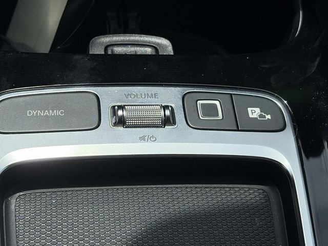 Used 2025  Mercedes-Benz GLA 250 image 32