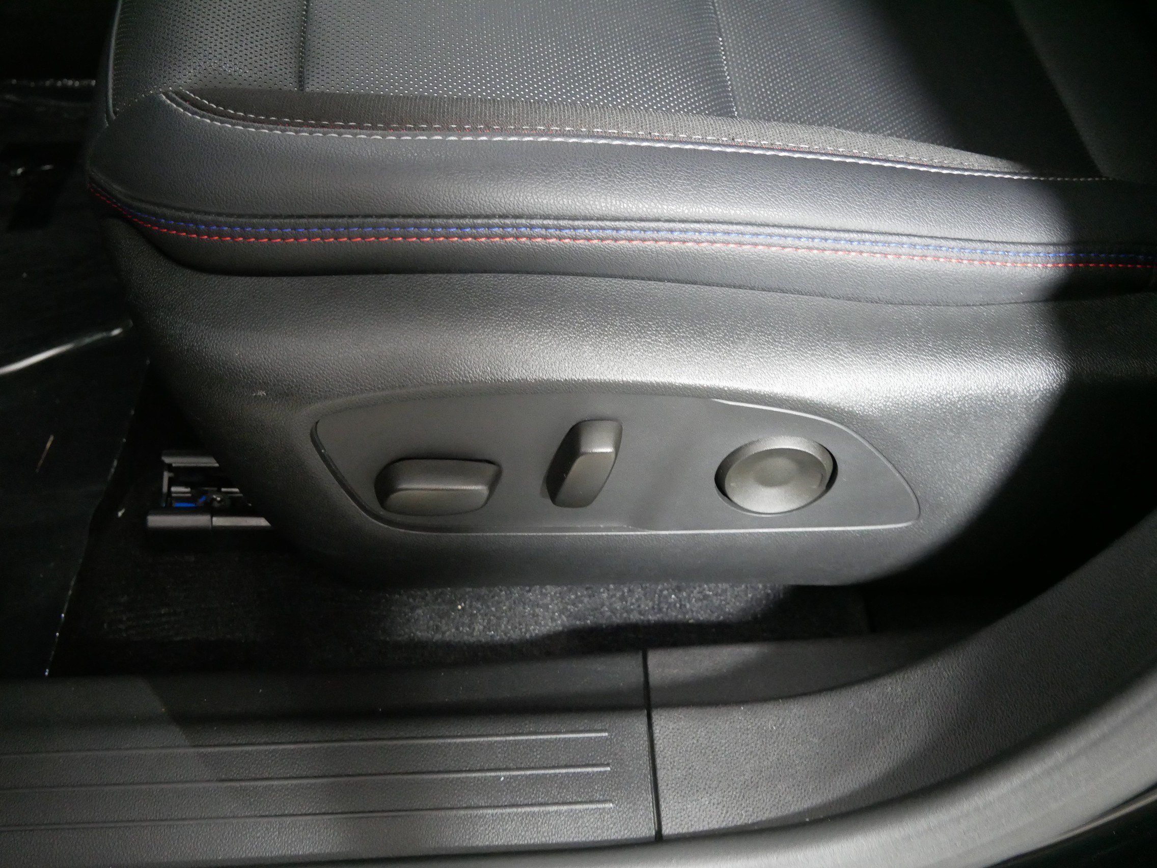 Used 2025 Black Chevrolet RS image 20
