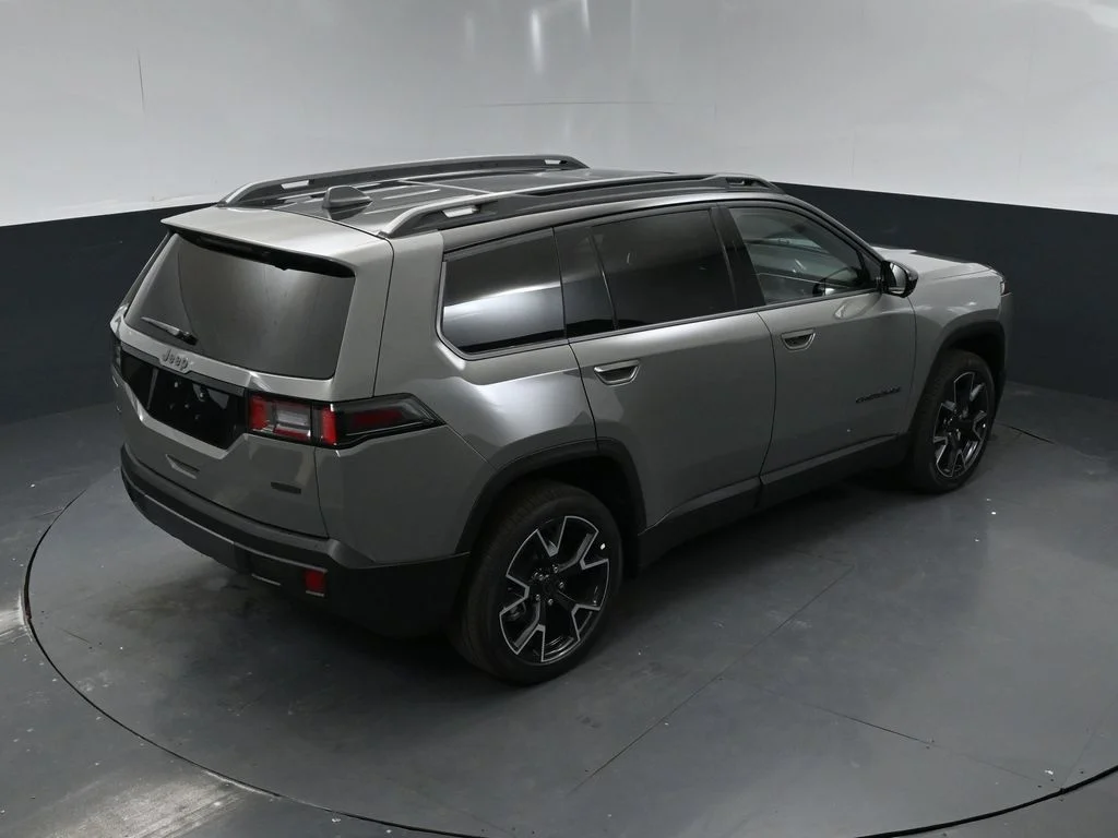 New 2026 Gray Jeep Overland image 43
