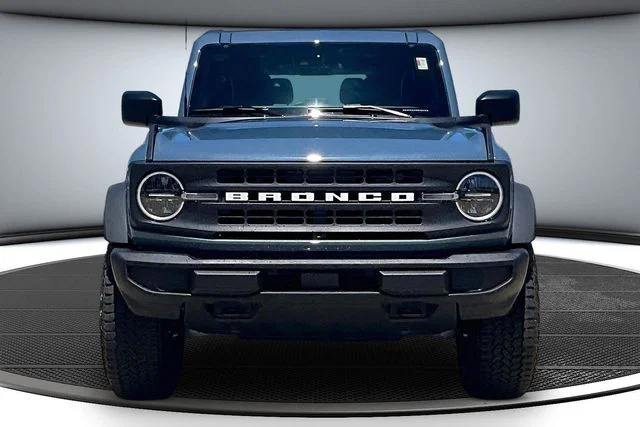 Used 2025 Ford Bronco 2-Door Base with VIN 1FMDE6AH0SLB61682 for sale in Kansas City