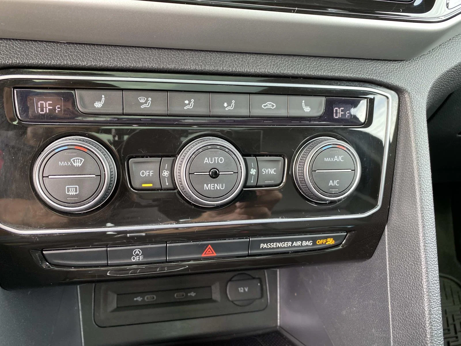 Certified Used 2022 Pure Gray Volkswagen 3.6L V6 SEL 4MOTION image 16