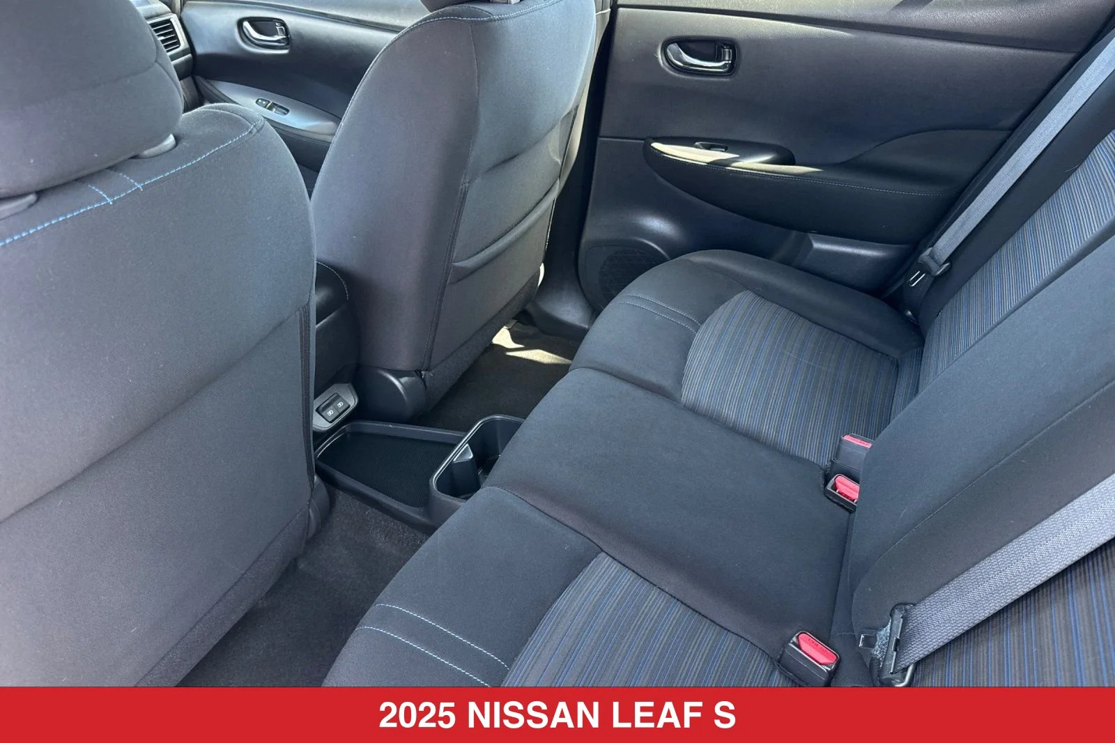 Used 2025 White Nissan S image 13