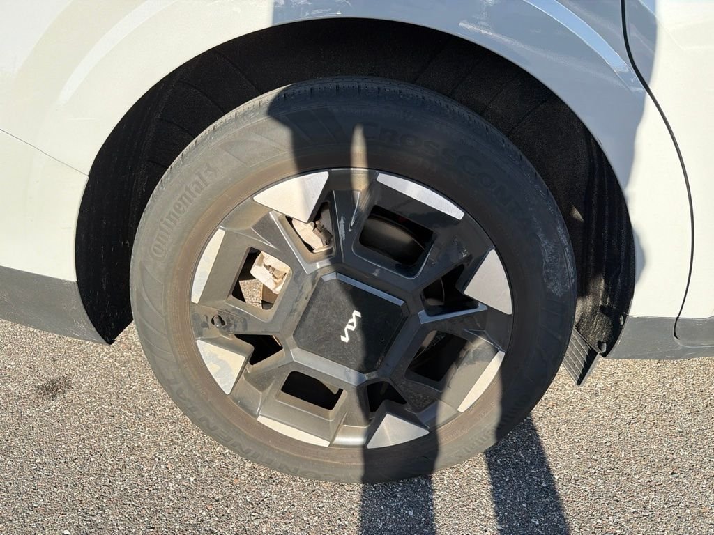 Certified Used 2025 Ceramic Silver Kia EX image 27