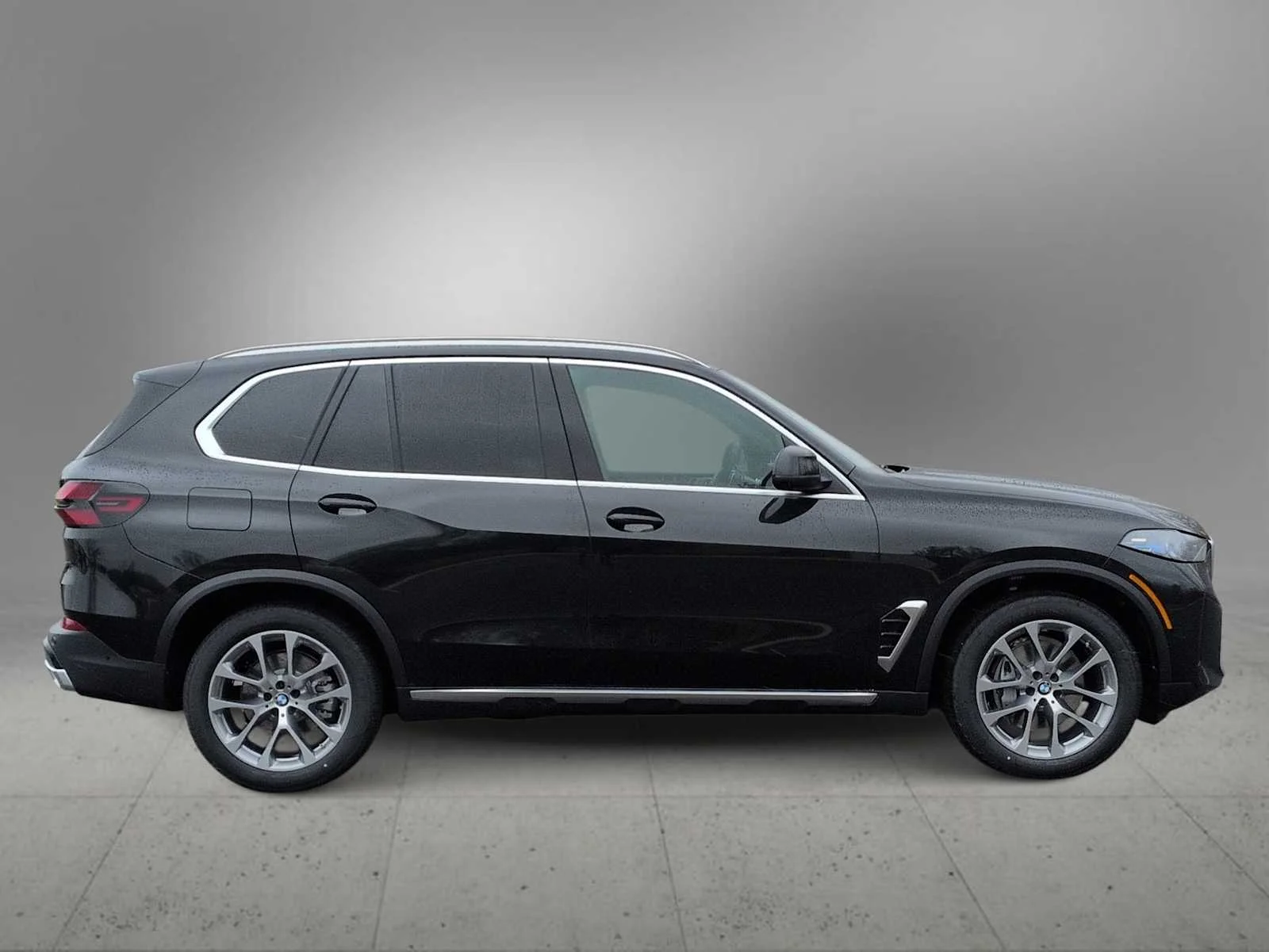 New 2026 Black Sapphire Metallic BMW xDrive40i image 9
