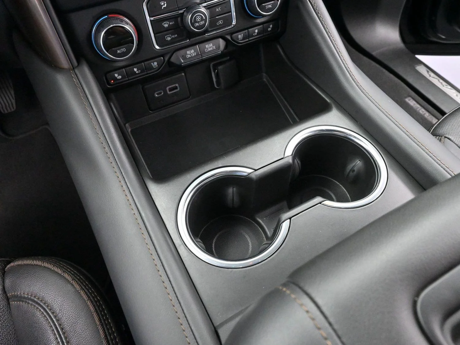 Used 2022 Black Chevrolet High Country image 29