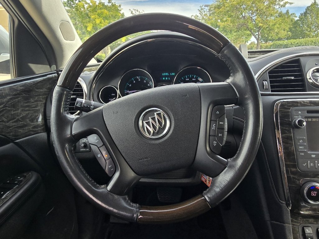 Used 2013 Quicksilver Metallic Buick Leather image 28
