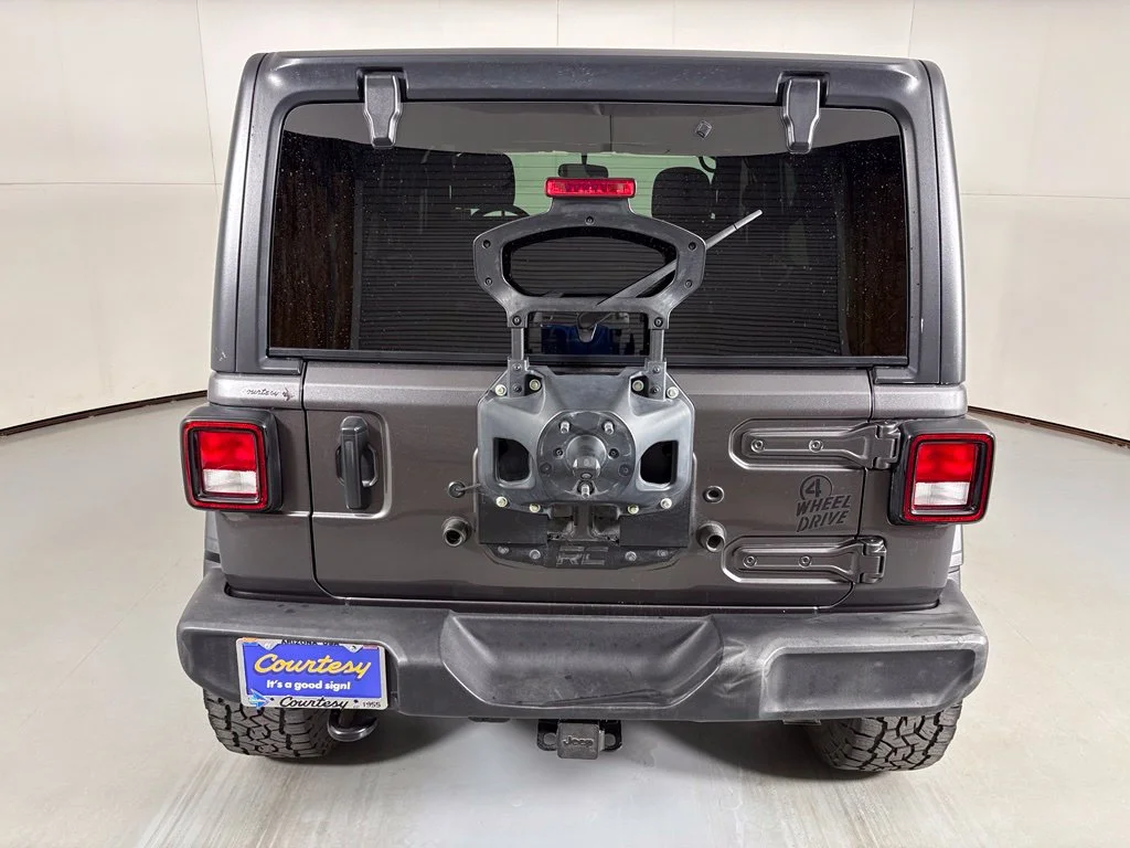 Used 2021 Gray Jeep Unlimited Willys image 7