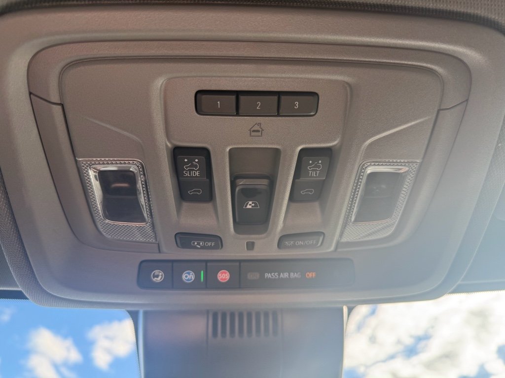 Certified Used 2024 Summit White GMC SLT image 21