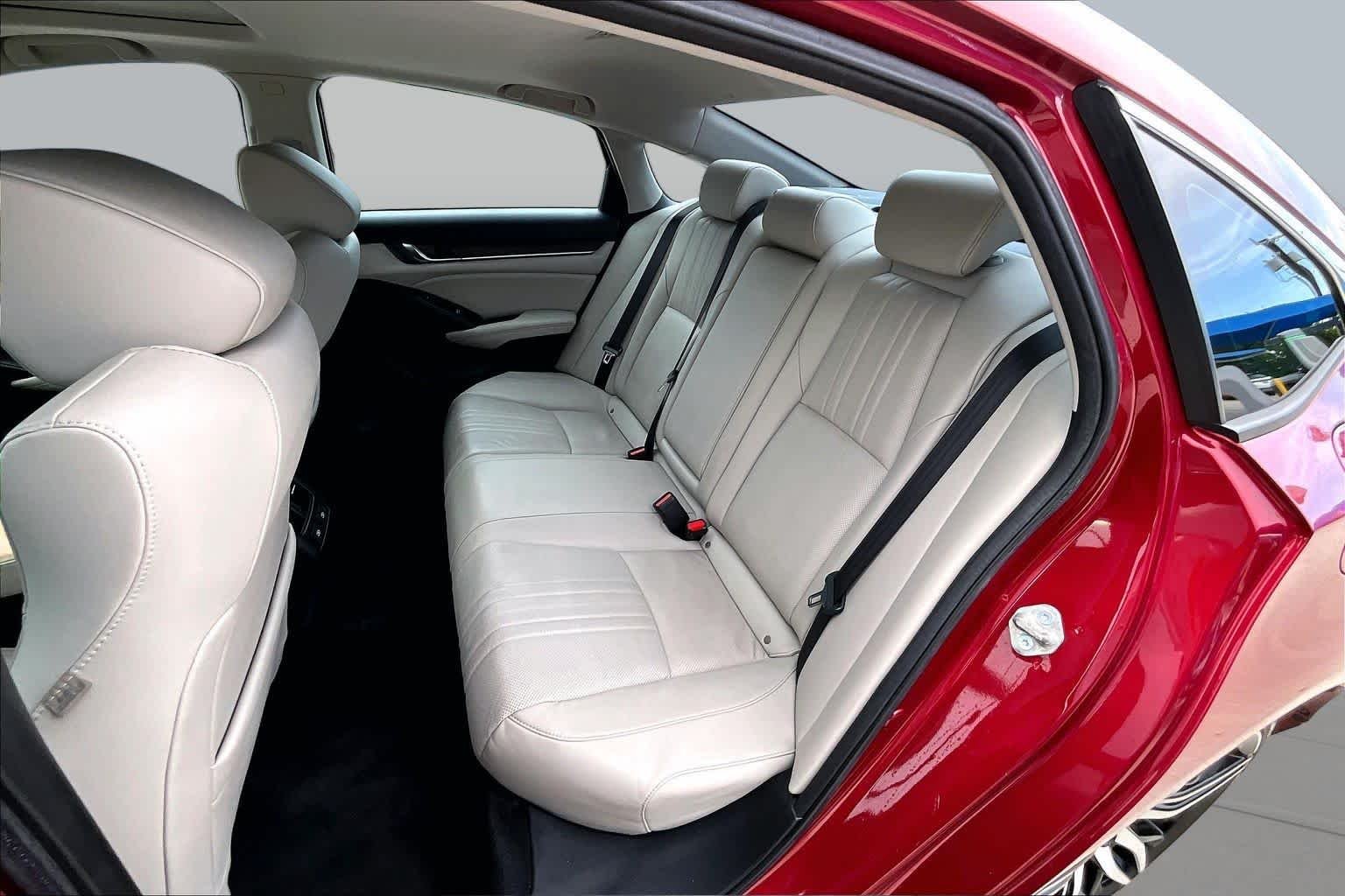 Used 2021 Radiant Red Metallic Honda Touring image 16