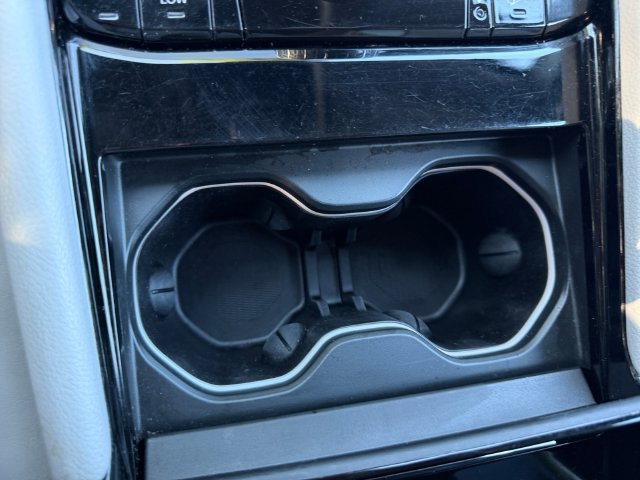 Used 2021 Diamond Black Crystal Pearlcoat Jeep Overland image 26