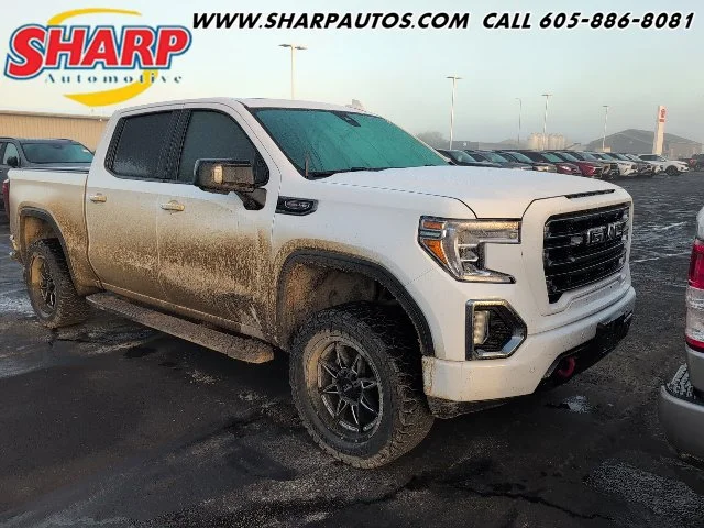 Used 2020 White GMC AT4 image 1