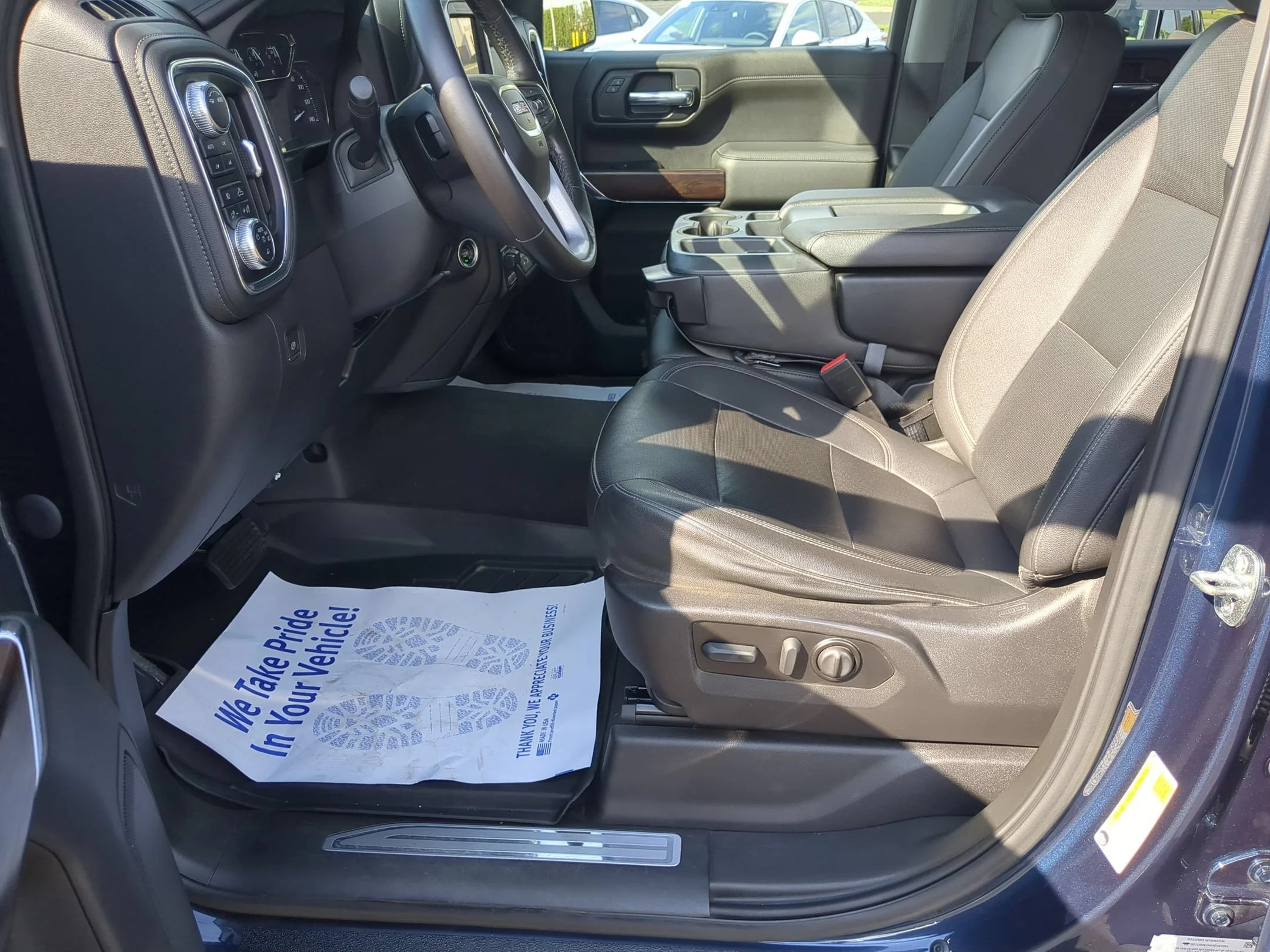 Used 2021 Pacific Blue Metallic GMC SLT image 17