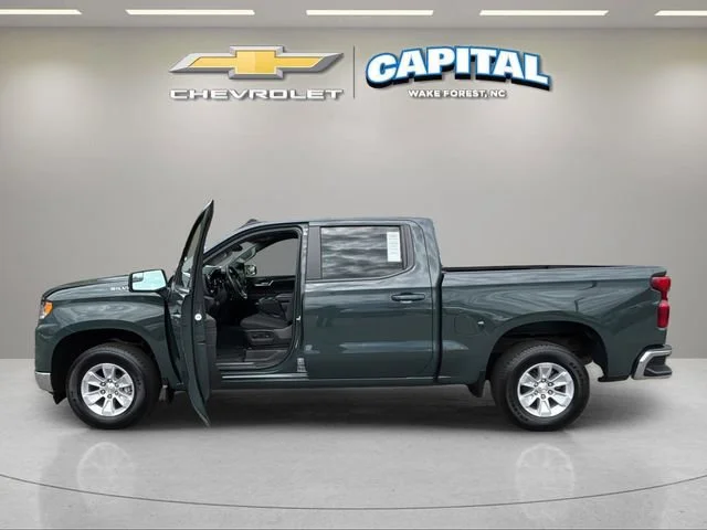 Used 2025 Cypress Gray Chevrolet LT image 9