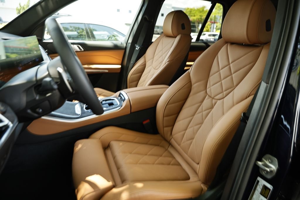 Used 2026 Tanzanite Blue II Met BMW xDrive40i image 21