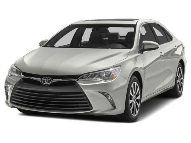 Used 2015 Blizzard Pearl Toyota XLE image 1