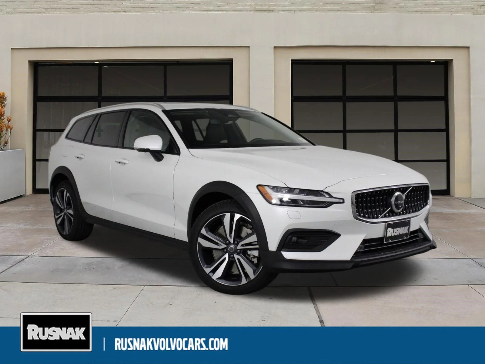 2026 Volvo V60 Cross Country