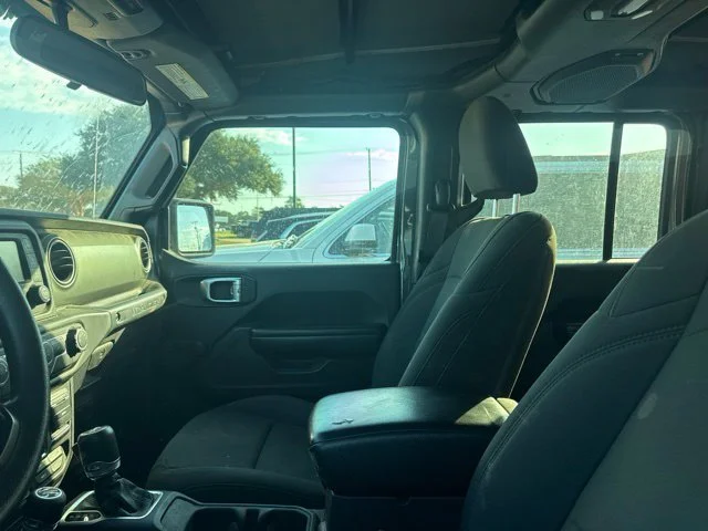 Used 2018 Crystal Metallic Jeep Unlimited Sport image 5