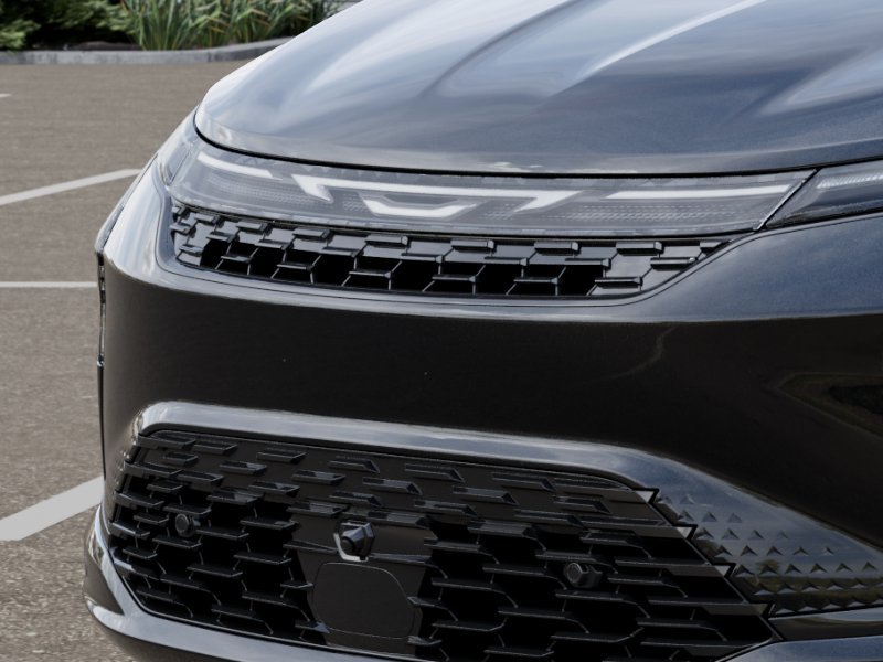 New 2027 Diamond Black Crystal Pearl-Coat Exterior Paint Chrysler Limited image 11