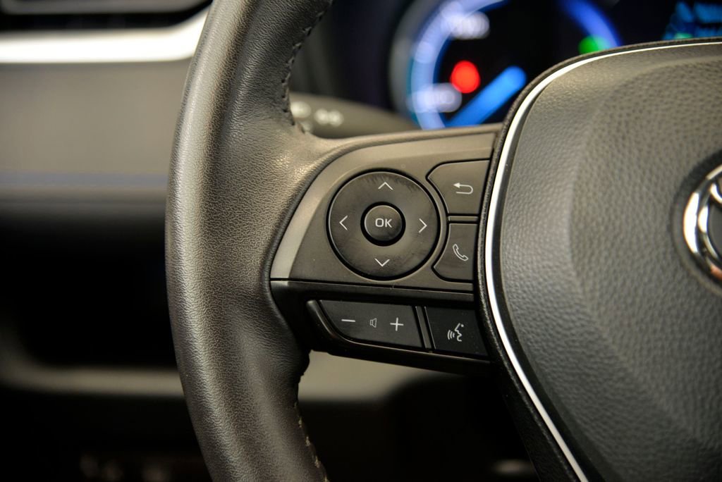 2023 Toyota RAV4 SE - Photo 22