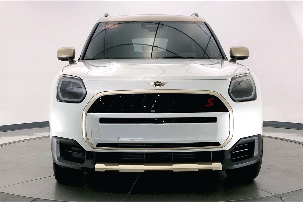 Used 2025 Nanuq White Metallic MINI  image 2