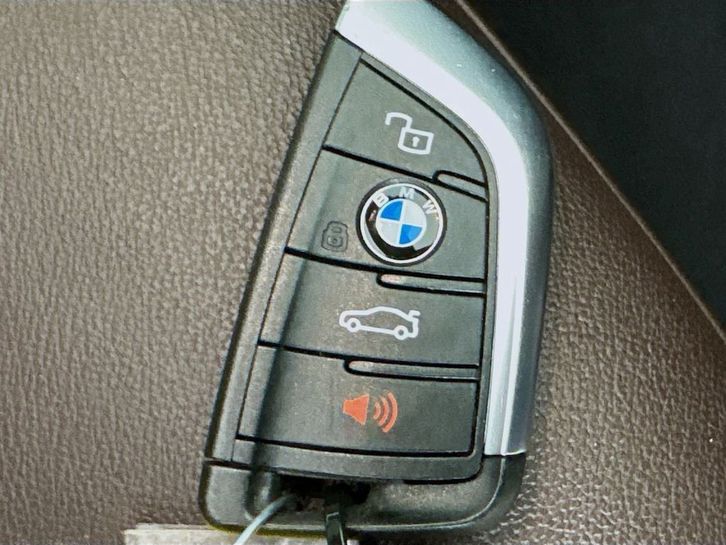 Used 2022 Jet Black BMW 330i xDrive image 40