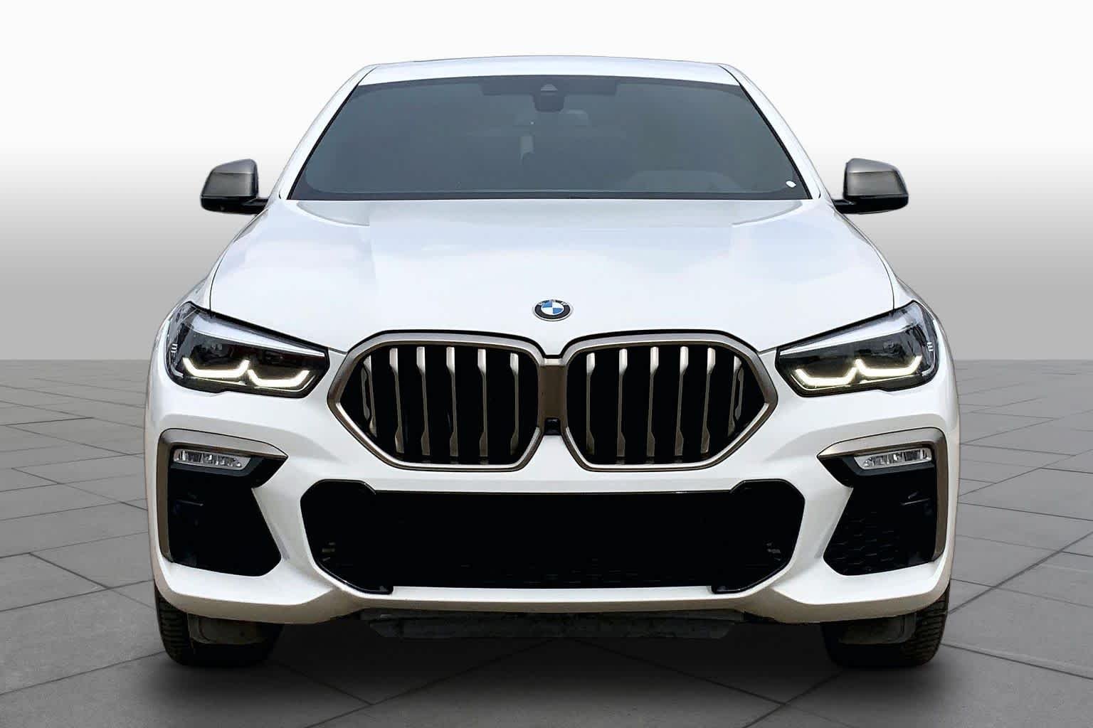 Used 2021 Alpine White BMW M50i image 4