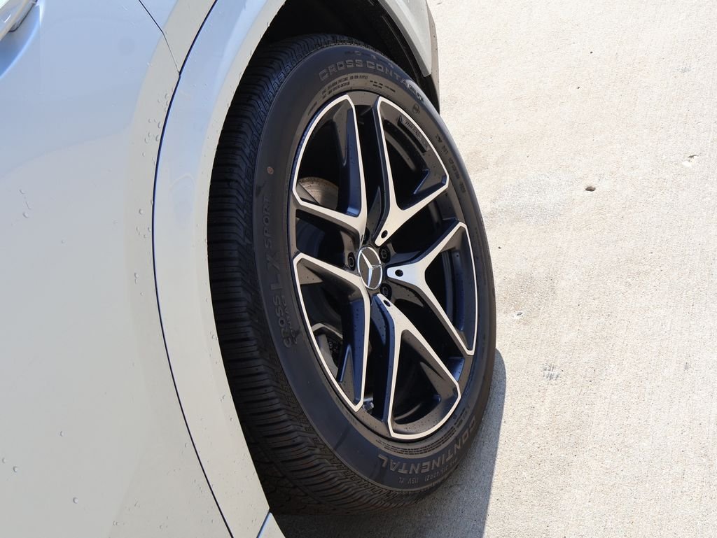 New 2026 Cirrus Silver Metallic Mercedes-Benz GLE 53 AMG® image 44