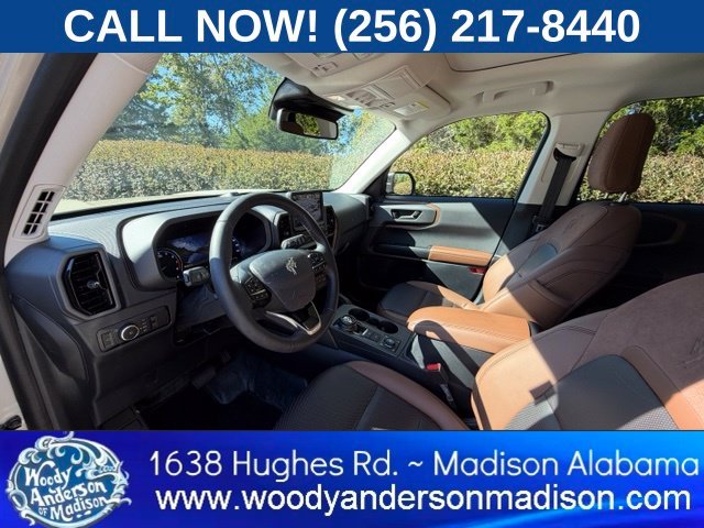 Used 2024 Beige Ford Badlands image 7