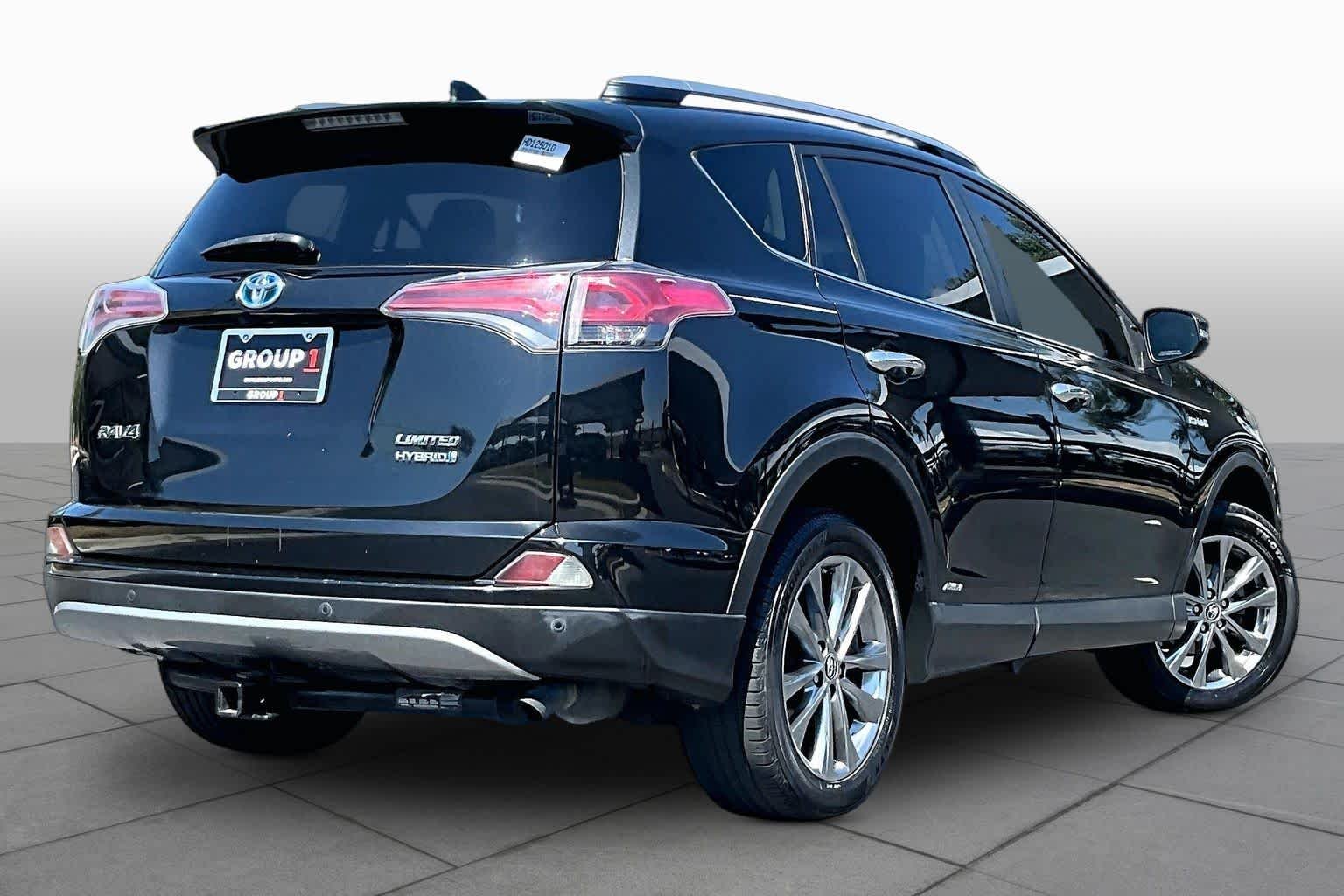 Used 2017 Black Sand Pearl Toyota Limited image 13