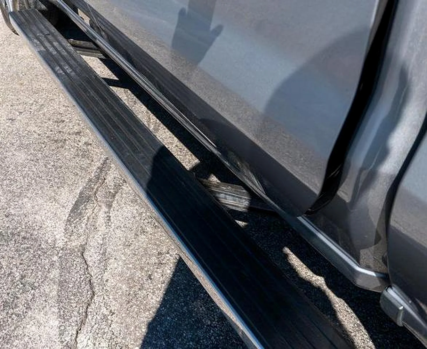 Used 2023  GMC Denali Ultimate image 11