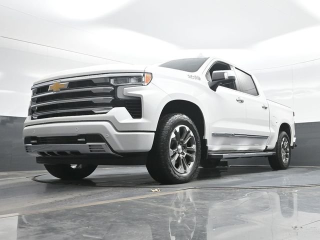 Used 2024 Beige Chevrolet High Country image 23