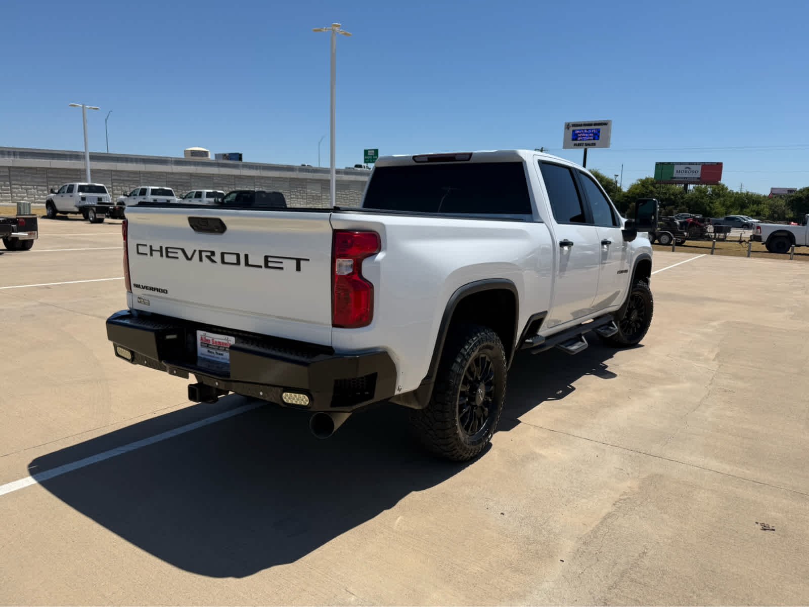 Used 2021 Summit White Chevrolet LT image 6