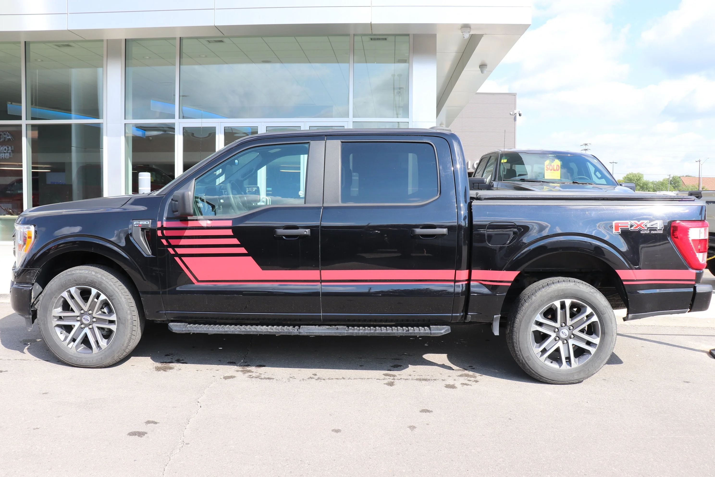 Used 2021 Black Ford XL 4WD SuperCrew 5.5