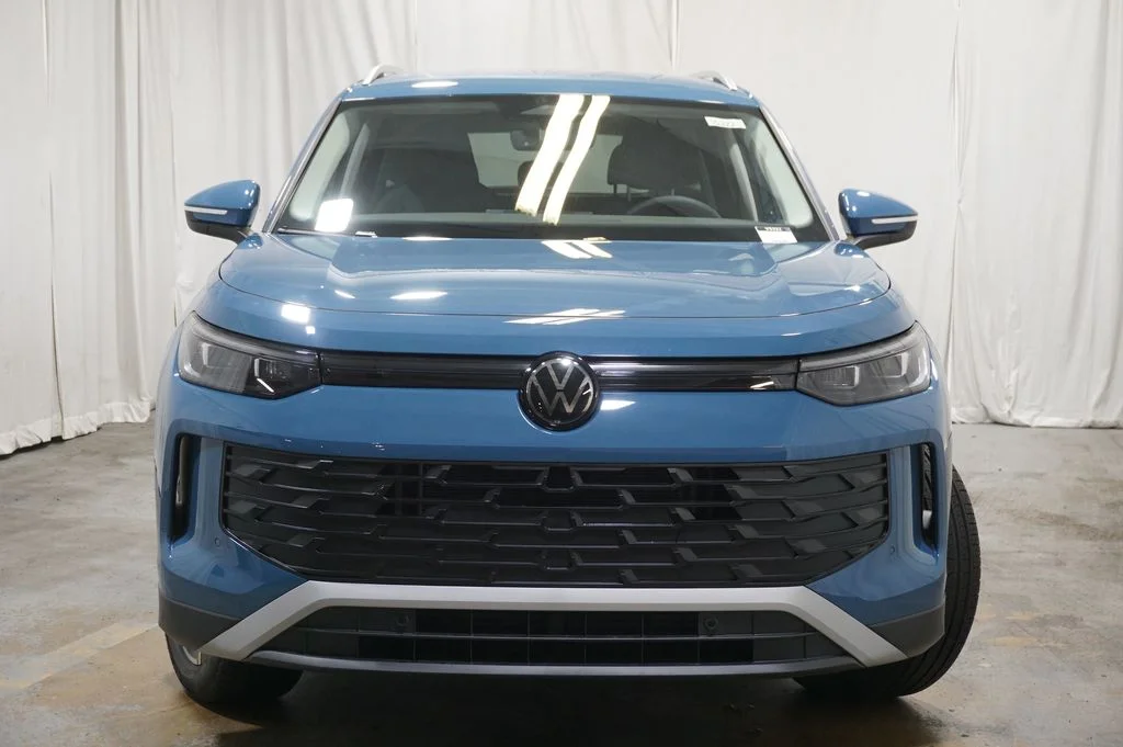 New 2026 Blue Volkswagen 2.0T SE image 5