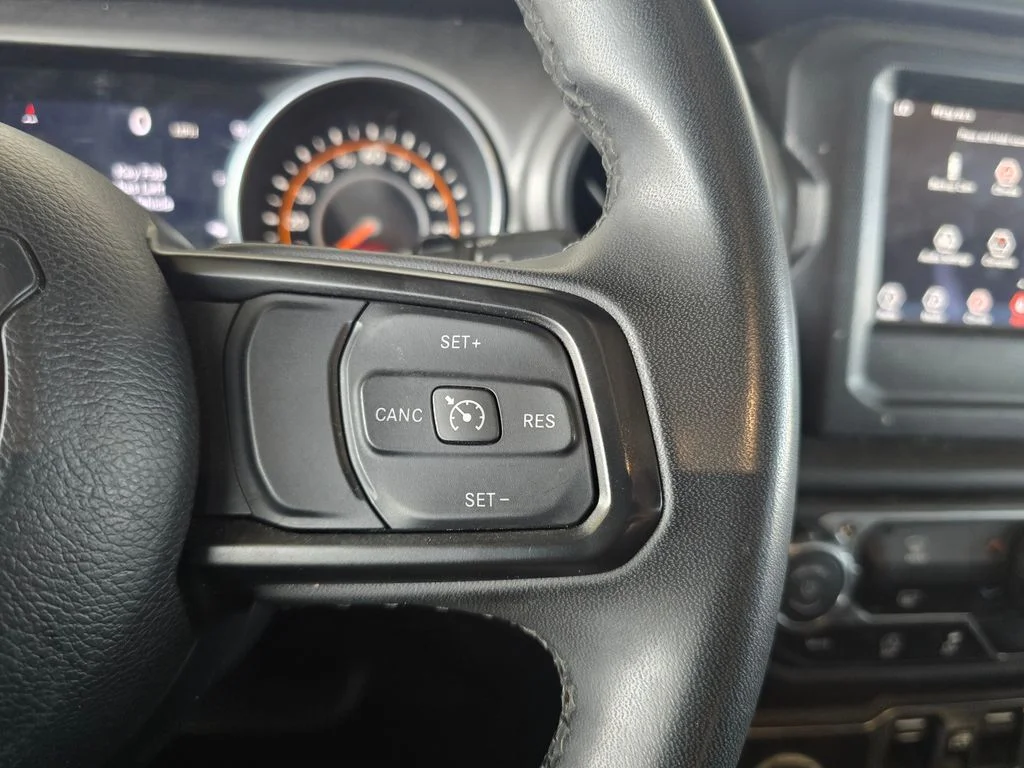Used 2023 Yellow Jeep Sport S image 18