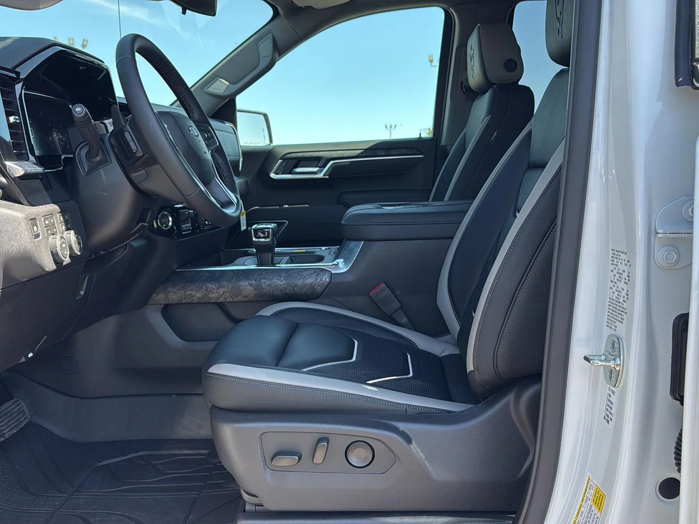 2026 Chevrolet Silverado 1500 RST - Photo 10