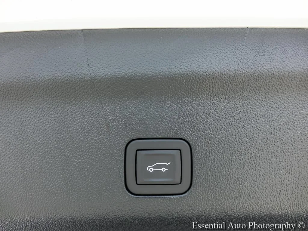2026 GMC Yukon XL Elevation - Photo 28